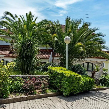 Villa Residence Icici 3*