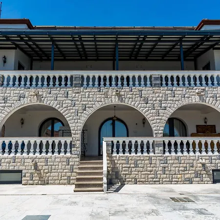 Villa Residence Icici 3*