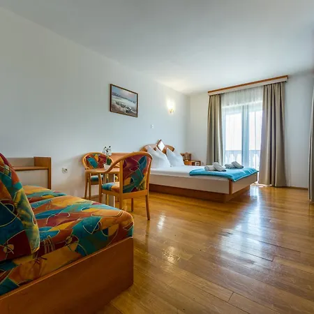 Villa Residence Icici Vendégház 3*