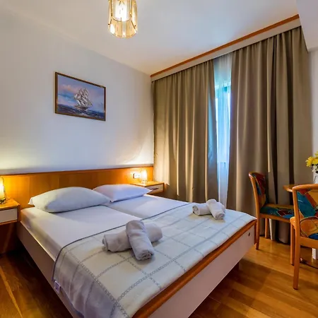 Villa Residence Icici Vendégház 3*