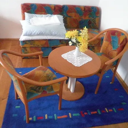 Villa Residence Icici Pensiune Ičići